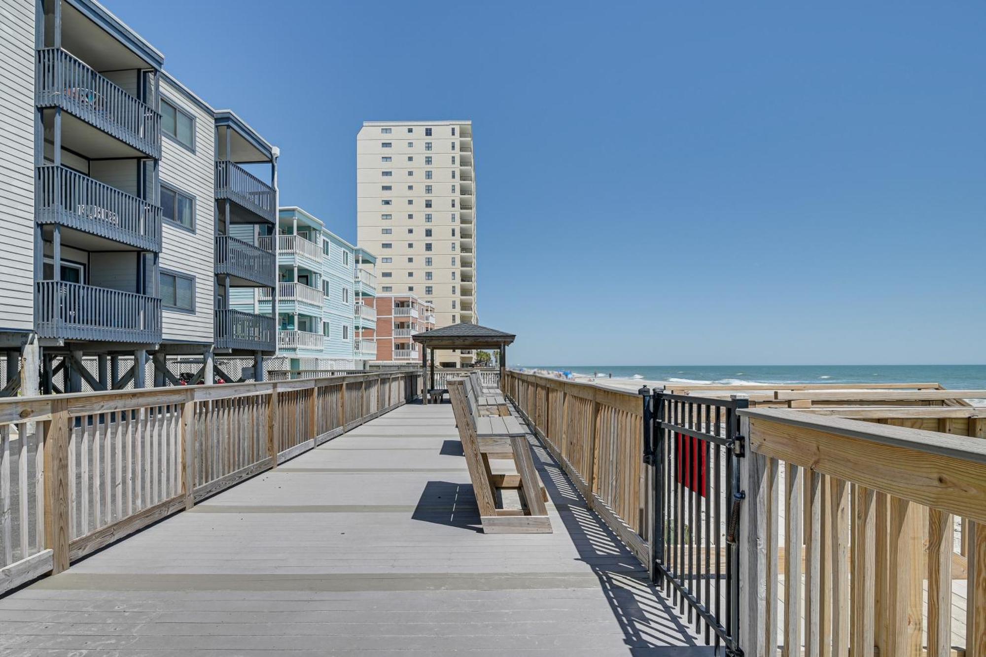 Coastal Condo On Beach With Community Pool Access! Myrtle Beach Exterior foto